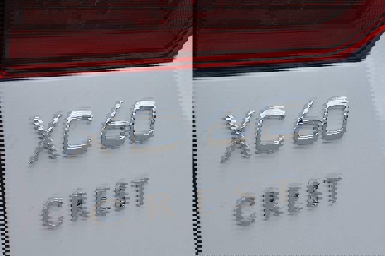 New 2026 Volvo XC60 B5 Ultra w/ Protection Package Premier image 8