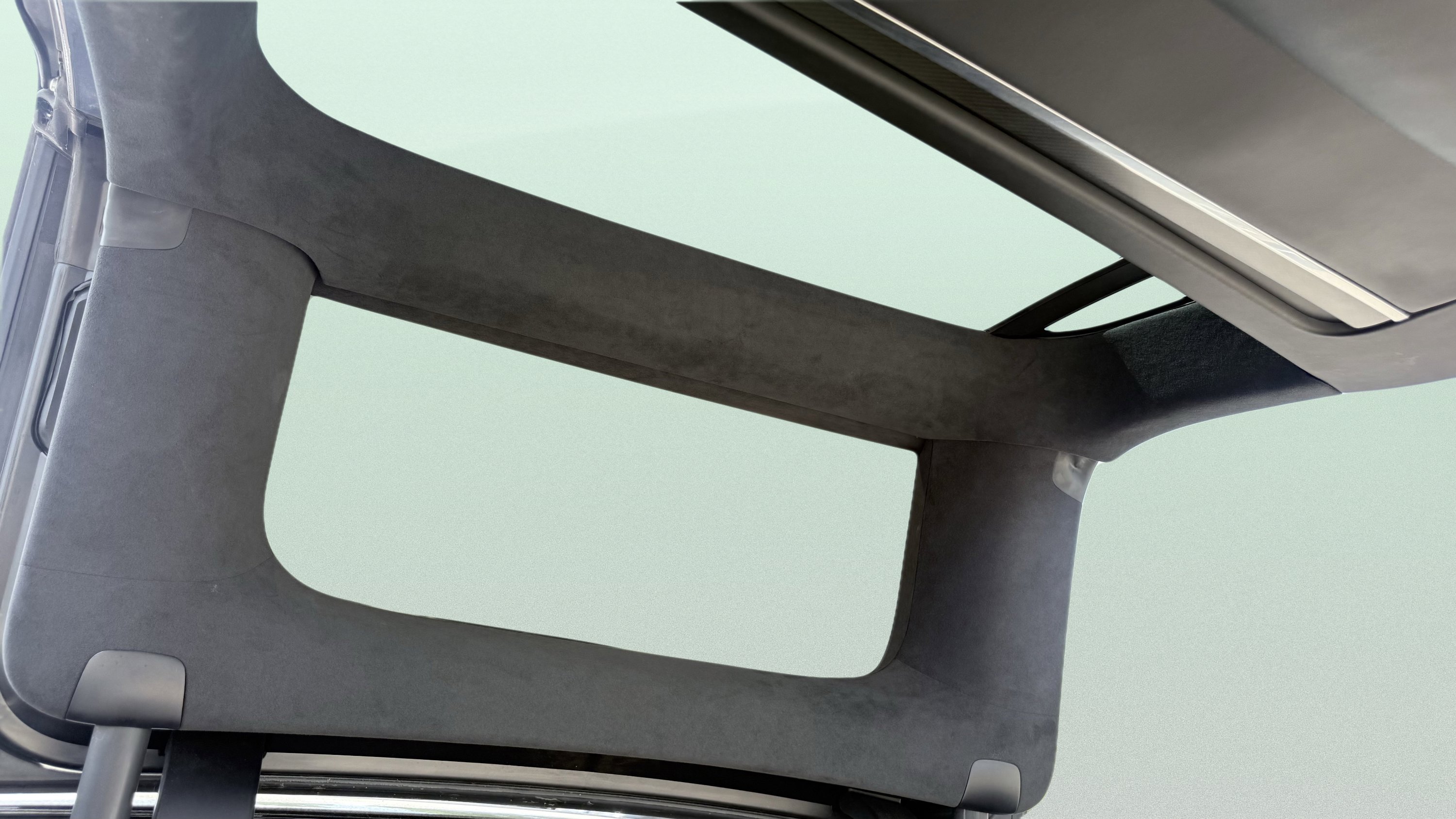 Used 2023 Tesla Model X Plaid image 33