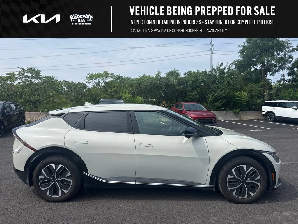 Certified 2024 Kia EV6 Wind w/ Wind Technology Package AWD/4WD image 1