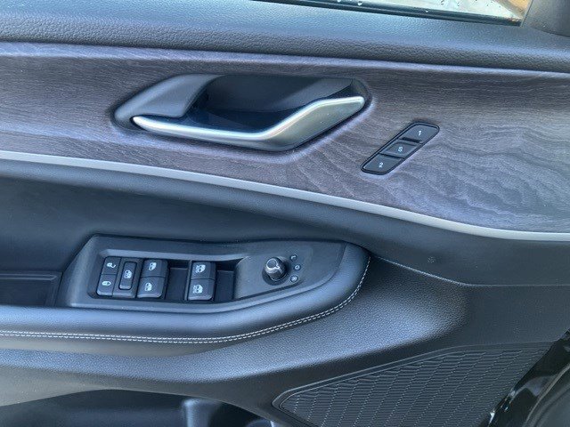 Certified 2023 Jeep Grand Cherokee L Limited image 10