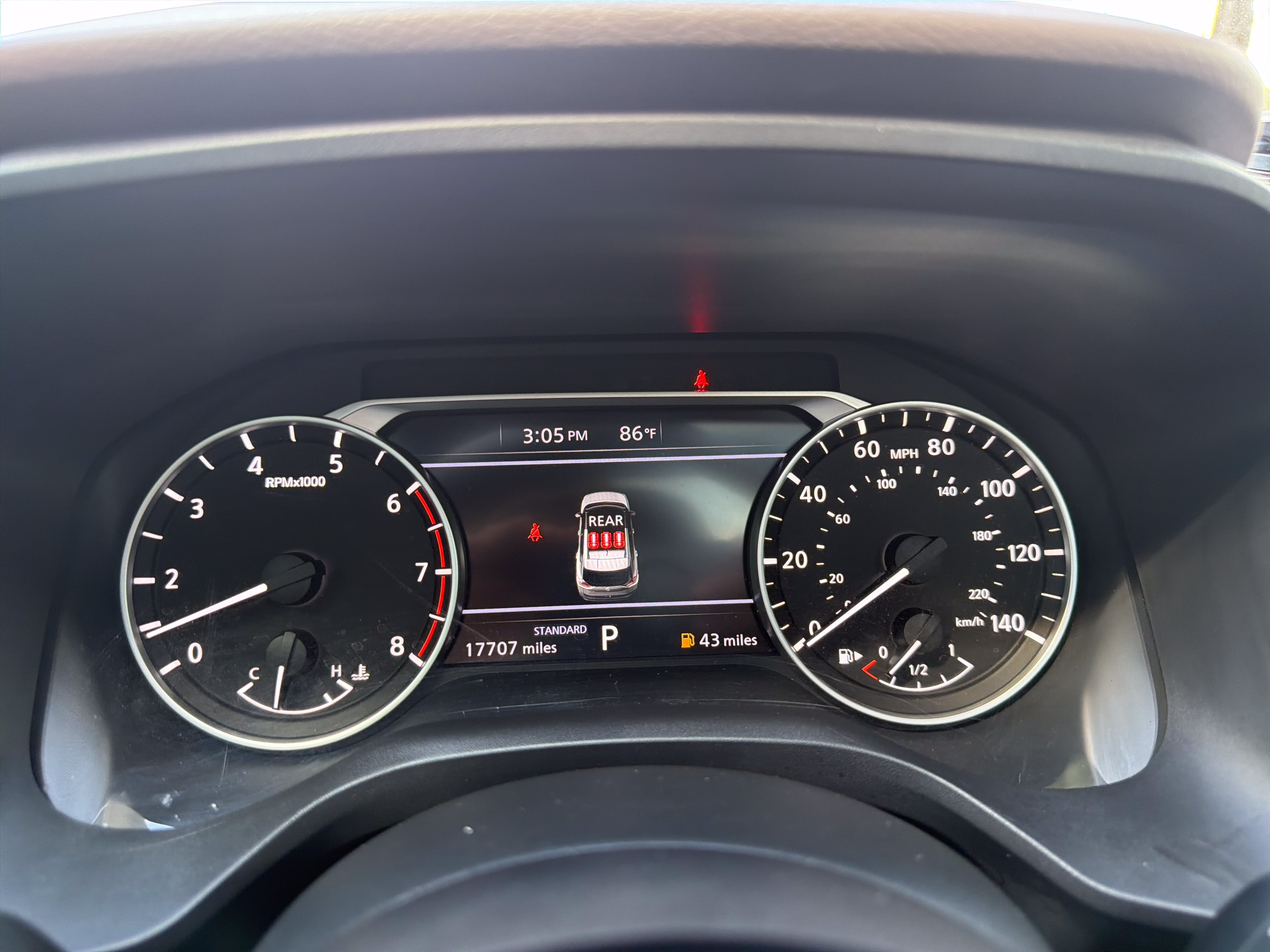 Used 2023 Nissan Rogue SV w/ SV Premium B Package FWD image 4