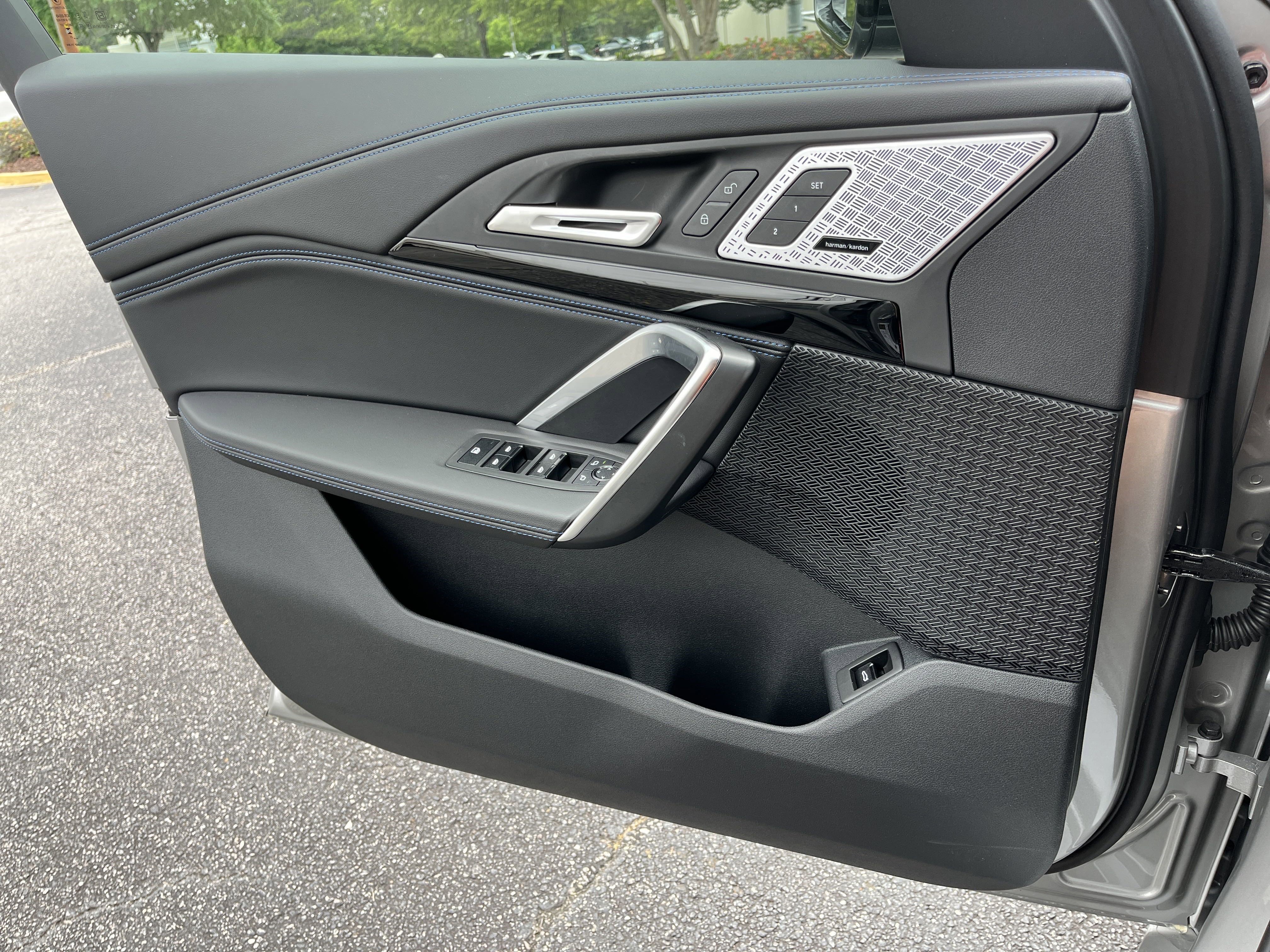 New 2025 BMW X1 xDrive28i w/ M Sport Package image 16