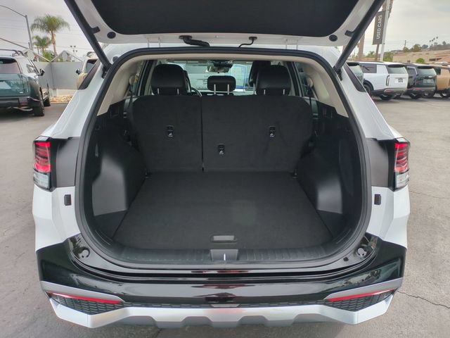 Certified 2025 Kia Sportage SX AWD/4WD image 32