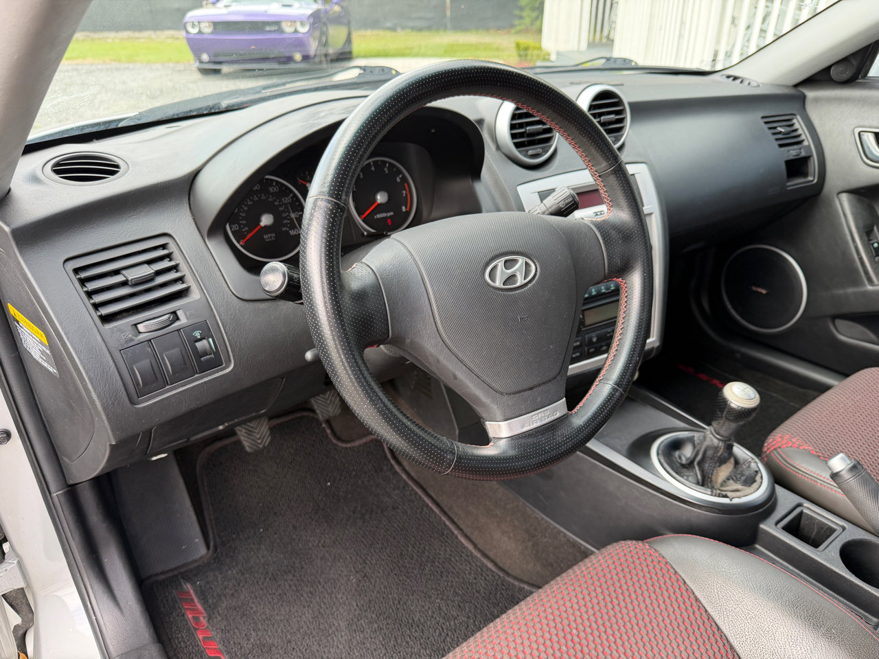 Used 2006 Hyundai Tiburon GT image 10