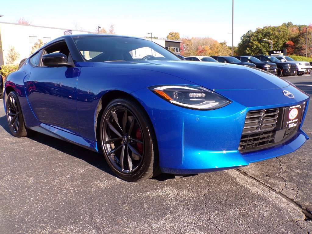 Used 2024 Nissan Z Performance w/ Floor Mat Package RWD image 1