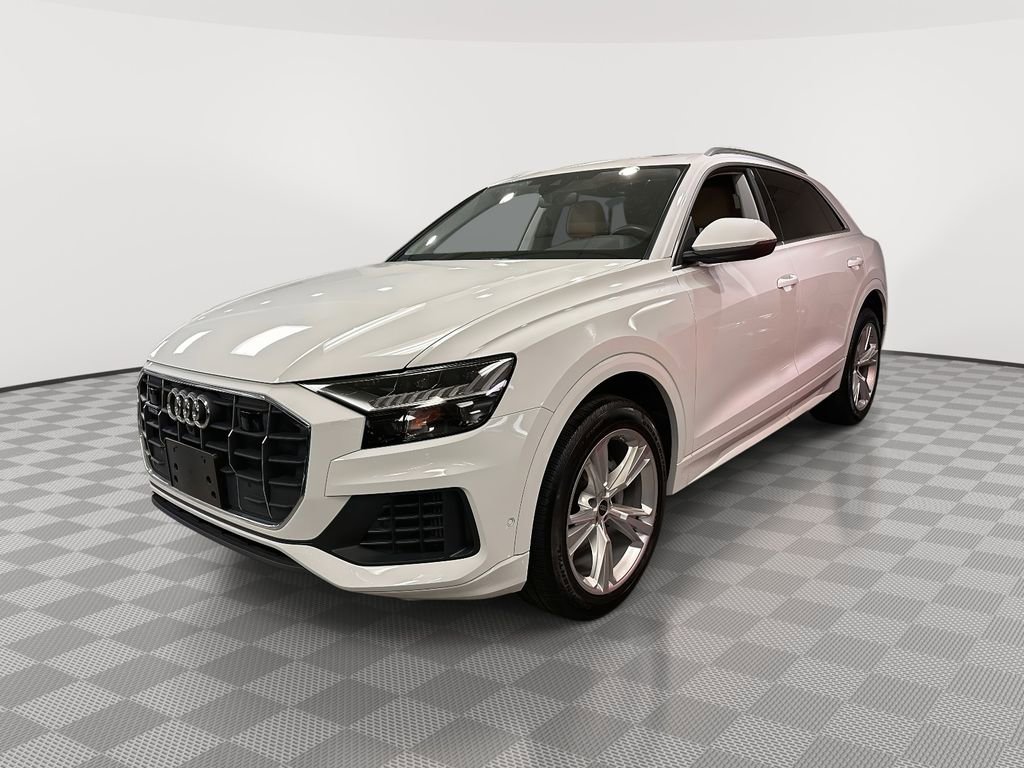 Used 2023 Audi Q8 Premium w/ Convenience Package image 5