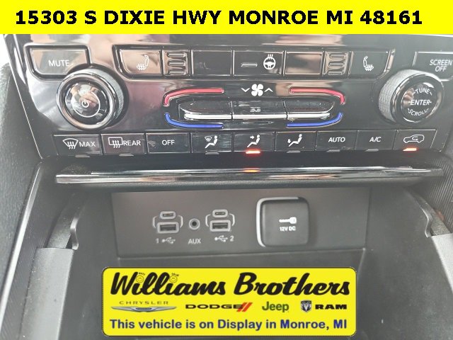 Used 2024 Jeep Grand Cherokee L Limited image 19