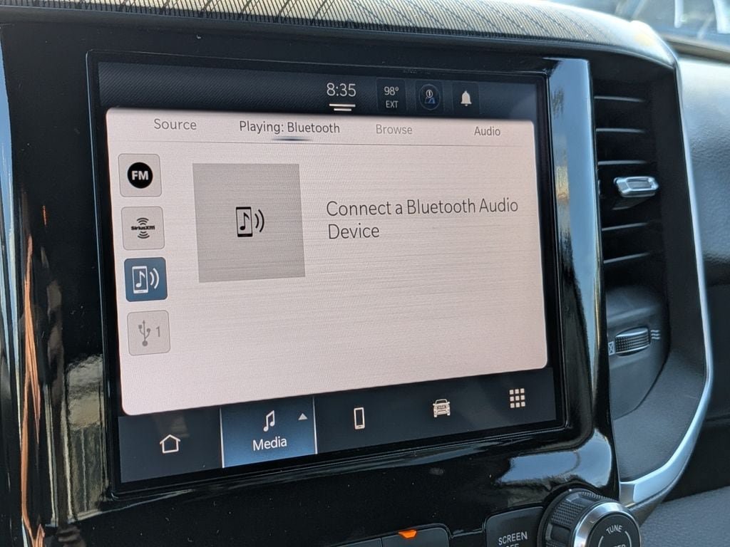 New 2026 RAM 1500 Express AWD/4WD image 19