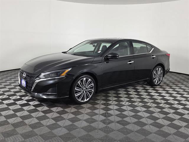 Used 2023 Nissan Altima 2.5 SL image 9