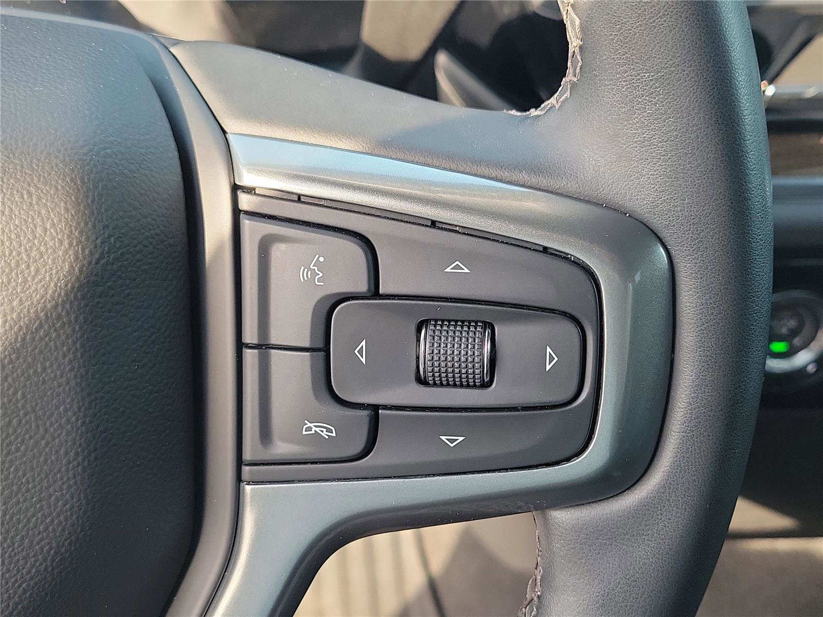 Used 2023 Chevrolet Silverado 1500 LT image 23