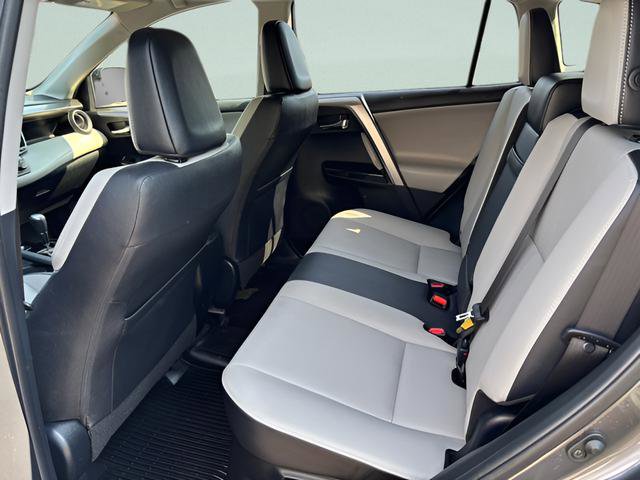 Used 2018 Toyota RAV4 Limited w/ Carpet Mat Package AWD/4WD image 5