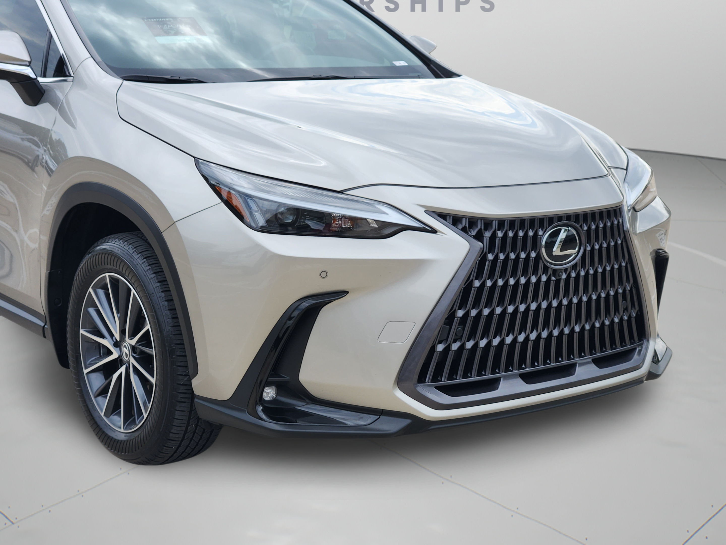 Certified 2025 Lexus NX 350 AWD w/ Accessory Package (2T) image 33
