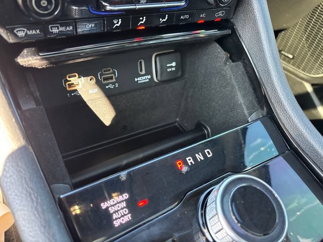 Used 2022 Jeep Grand Cherokee Limited AWD/4WD image 25