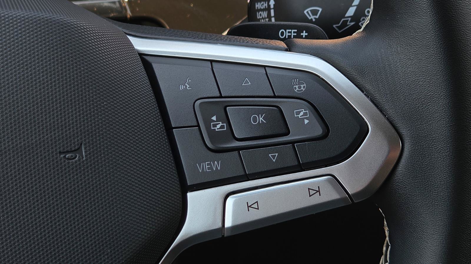 Used 2026 Volkswagen Atlas SE FWD image 27
