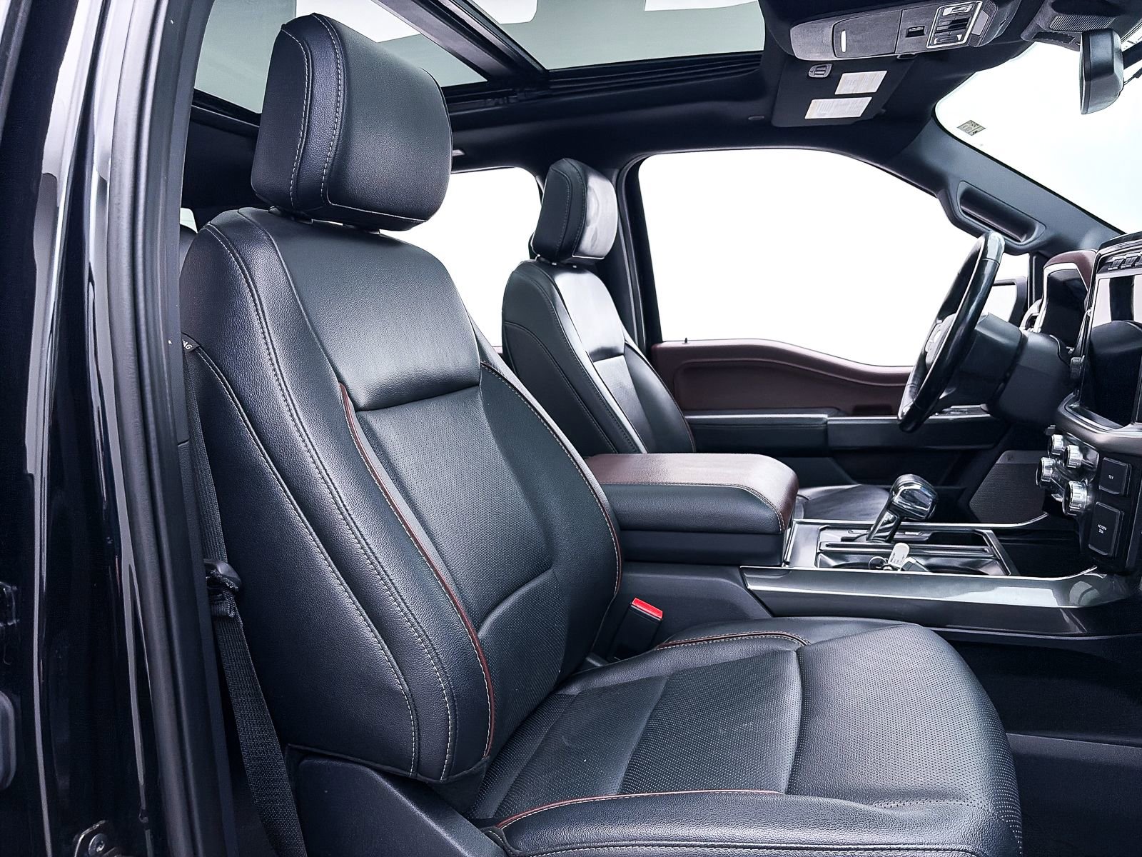 Used 2023 Ford F150 Lariat w/ Equipment Group 502A High image 39