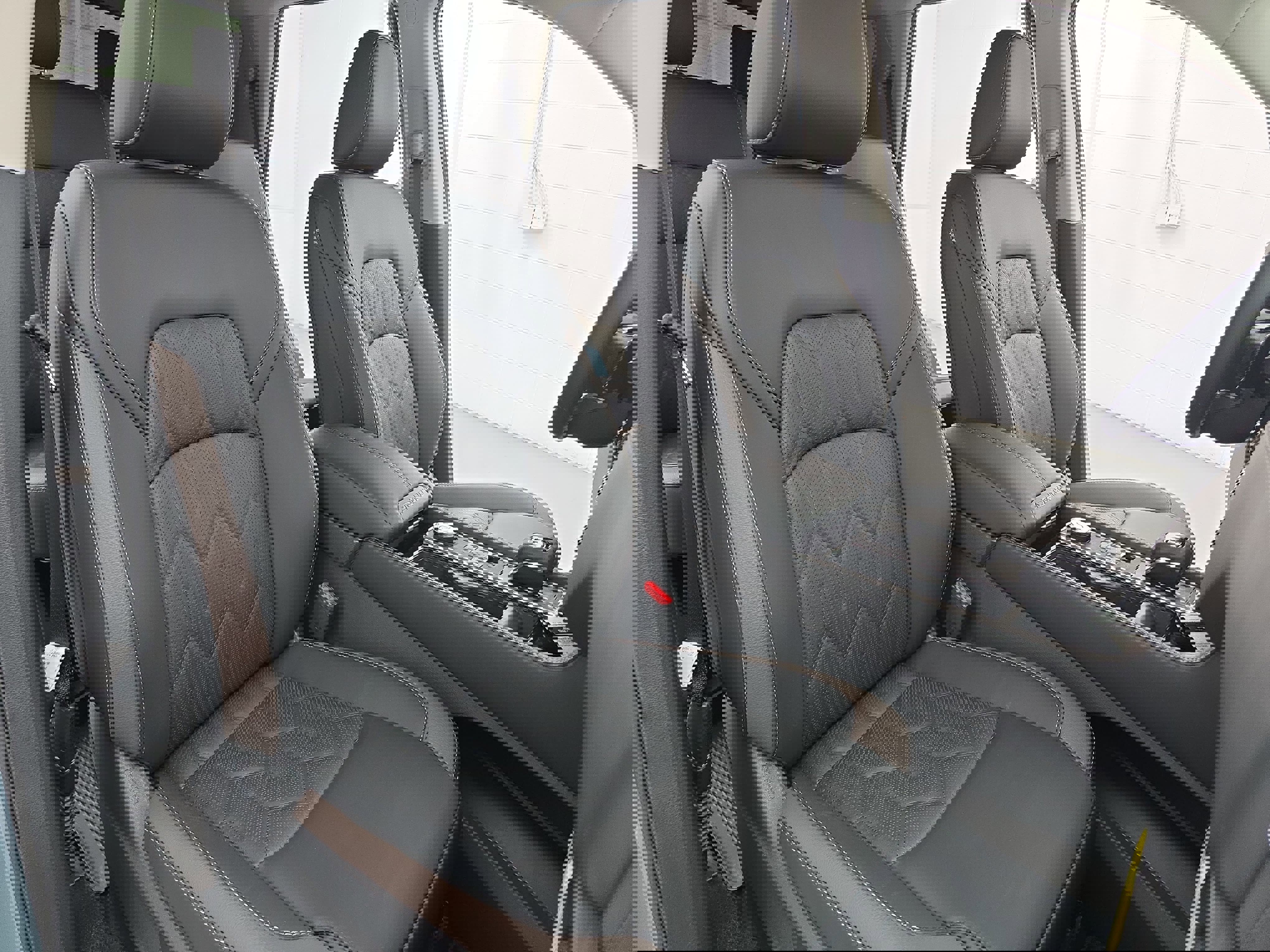 New 2026 Nissan Pathfinder Platinum image 10