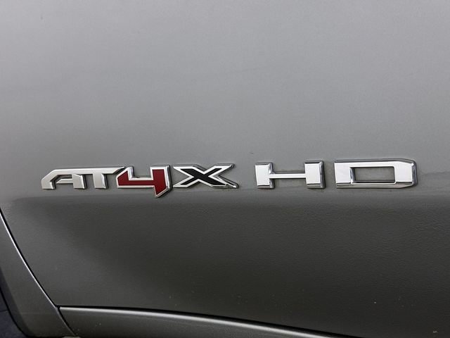 Used 2025 GMC Sierra 2500 AT4X AWD/4WD image 32