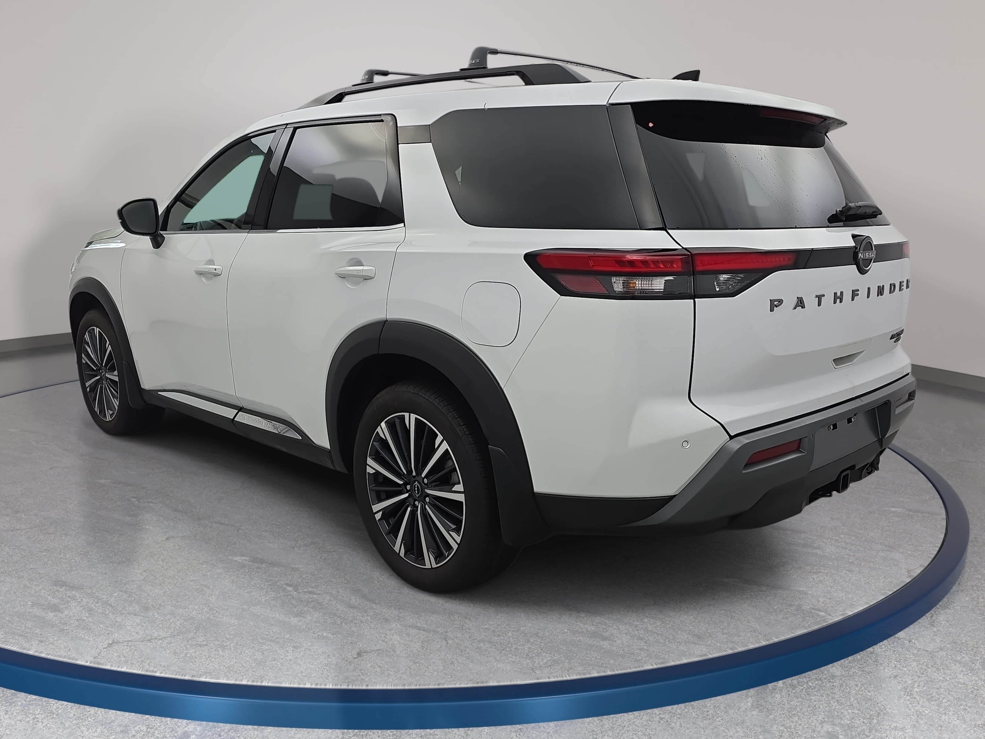 New 2026 Nissan Pathfinder Platinum w/ Cargo Package AWD/4WD image 7