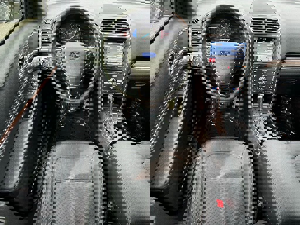 Used 2017 Ford Explorer Limited FWD image 16