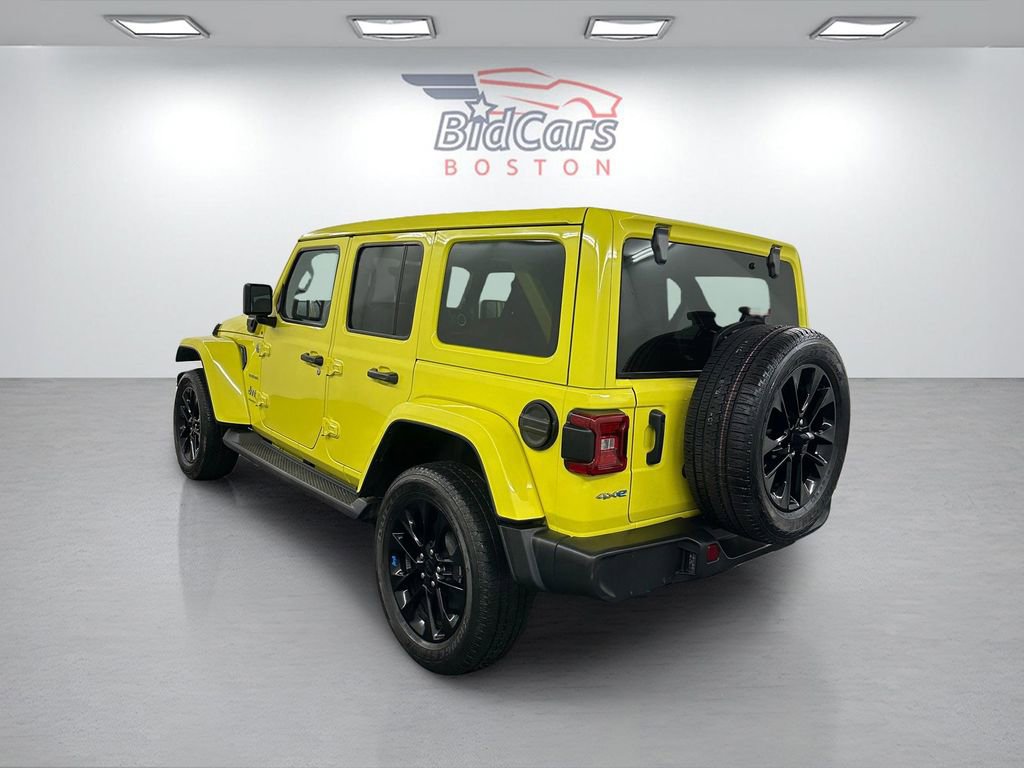 Used 2023 Jeep Wrangler Unlimited Sahara w/ Cold Weather Group image 6