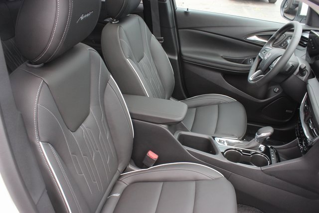 New 2026 Buick Encore GX Avenir w/ Avenir Technology Package image 25