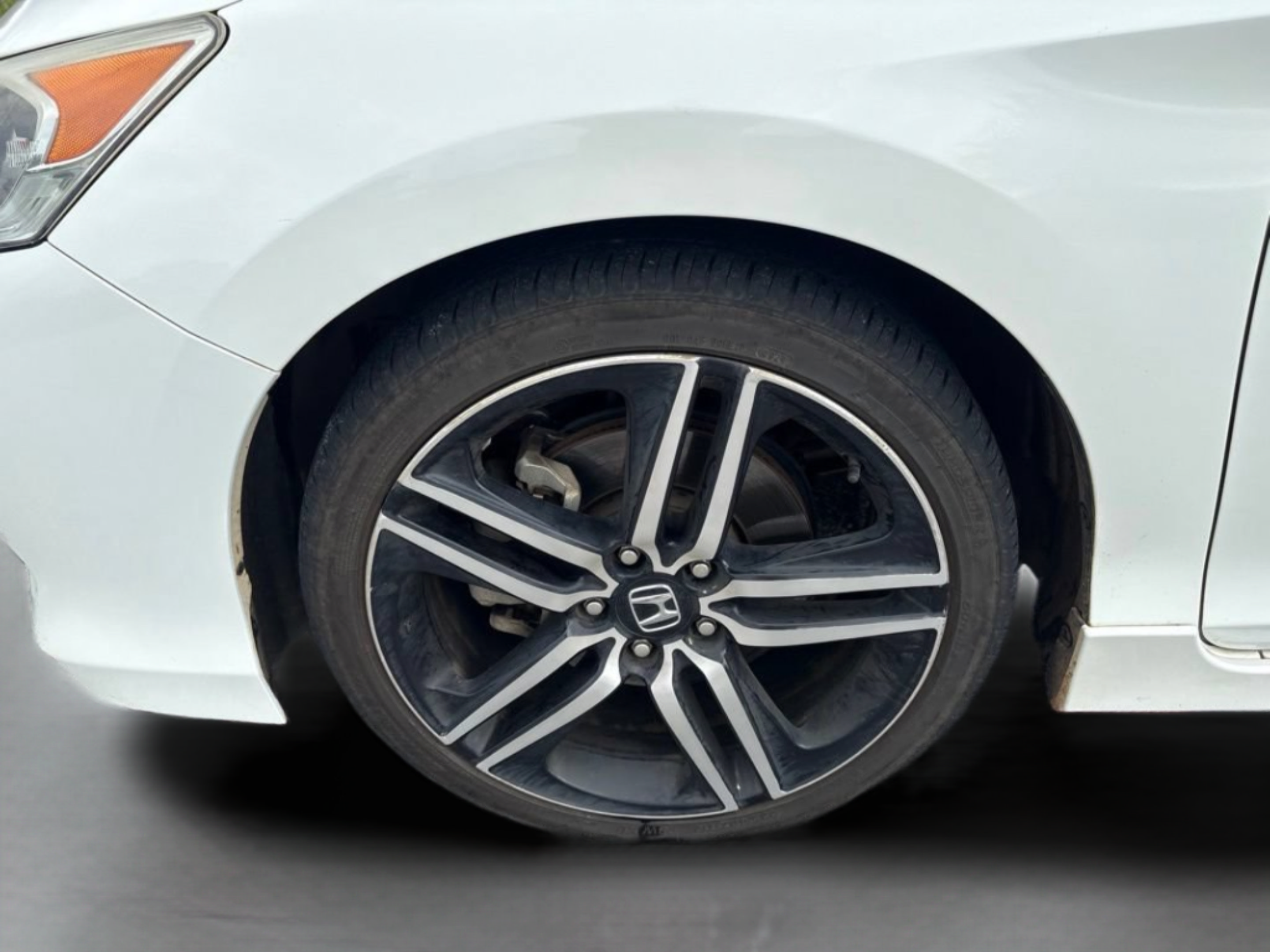 Used 2017 Honda Accord Sport Special Edition image 30