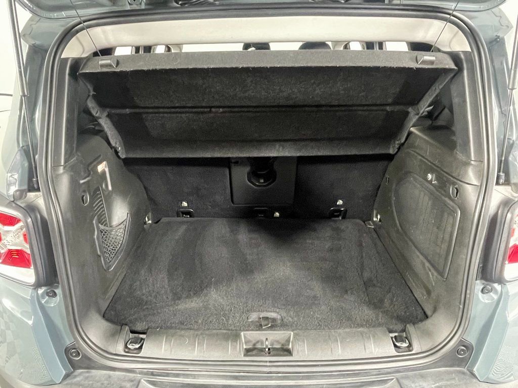 Used 2018 Jeep Renegade Limited w/ UConnect 8.4 Nav Group image 7