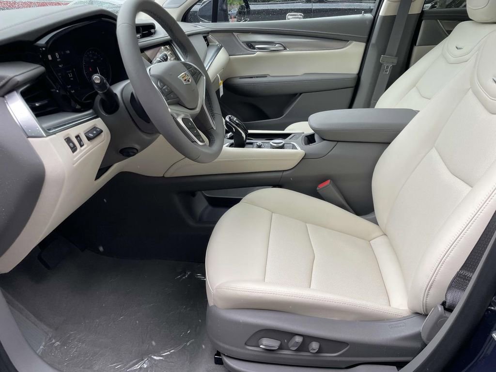 New 2025 Cadillac XT5 Premium Luxury w/ Technology Package image 21