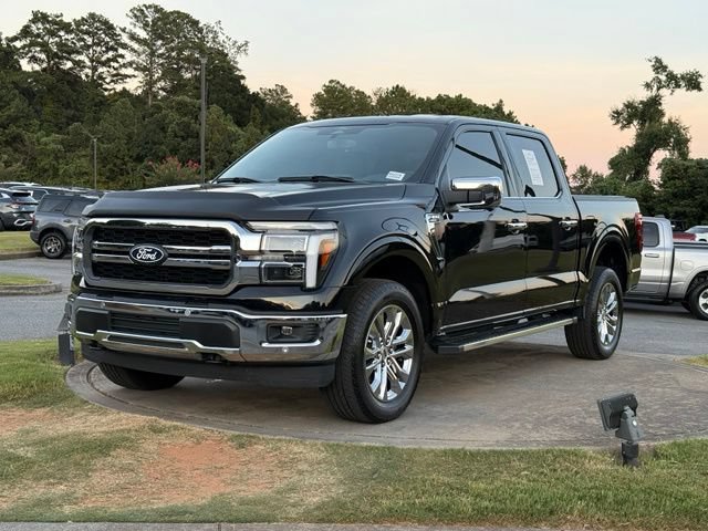 Used 2025 Ford F150 Lariat w/ Equipment Group 501A Mid AWD/4WD image 3