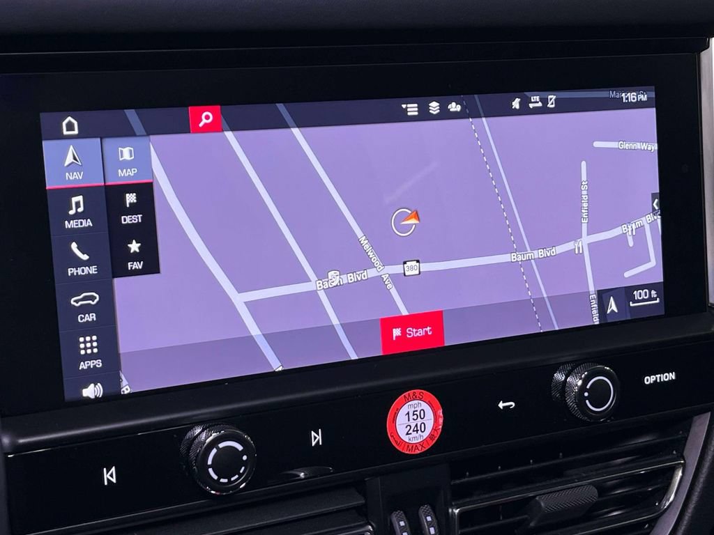 Certified 2023 Porsche Macan AWD/4WD image 28