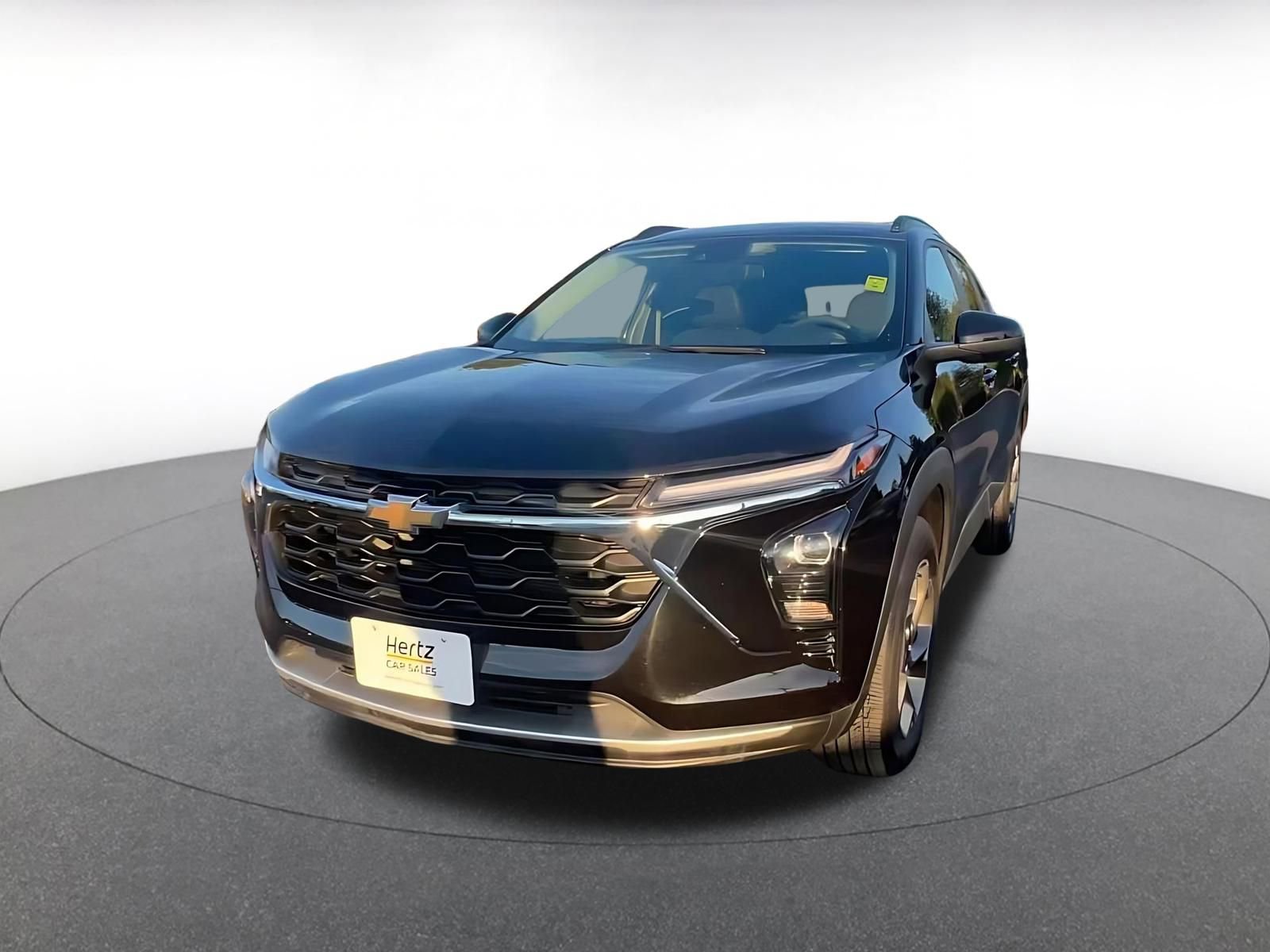 Used 2025 Chevrolet Trax LT image 4