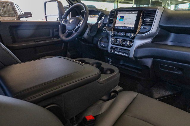 New 2025 RAM 5500 Tradesman w/ Chrome Appearance Group image 31