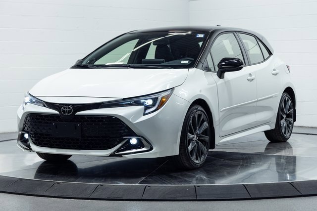 Used 2025 Toyota Corolla XSE image 6