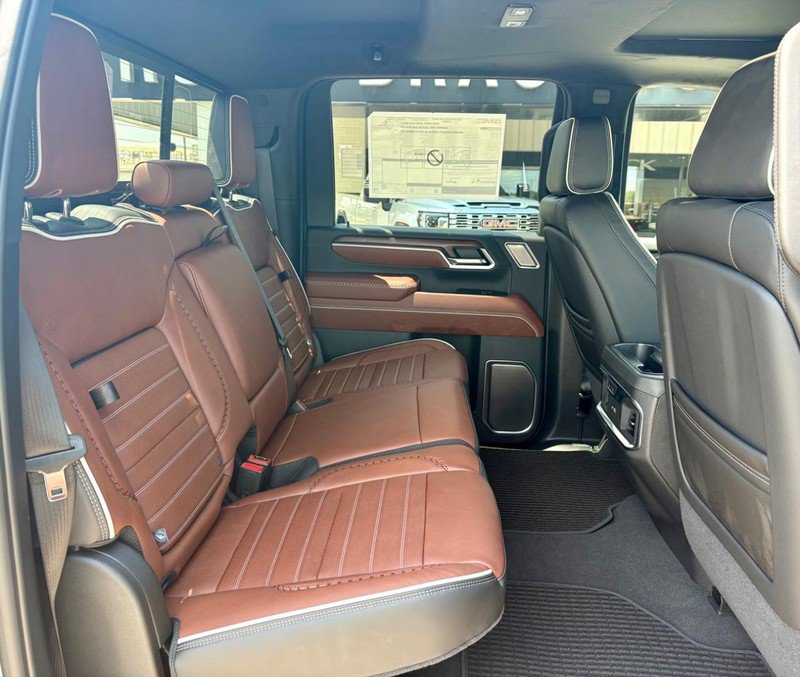 New 2026 GMC Sierra 2500 Denali Ultimate AWD/4WD image 14