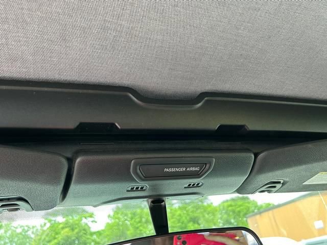 Used 2022 Jeep Wrangler Sport AWD/4WD image 23