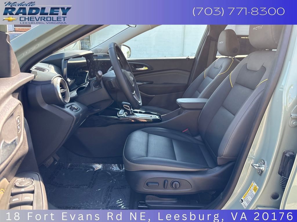 Used 2025 Chevrolet Trax ACTIV w/ Driver Confidence Package FWD image 21