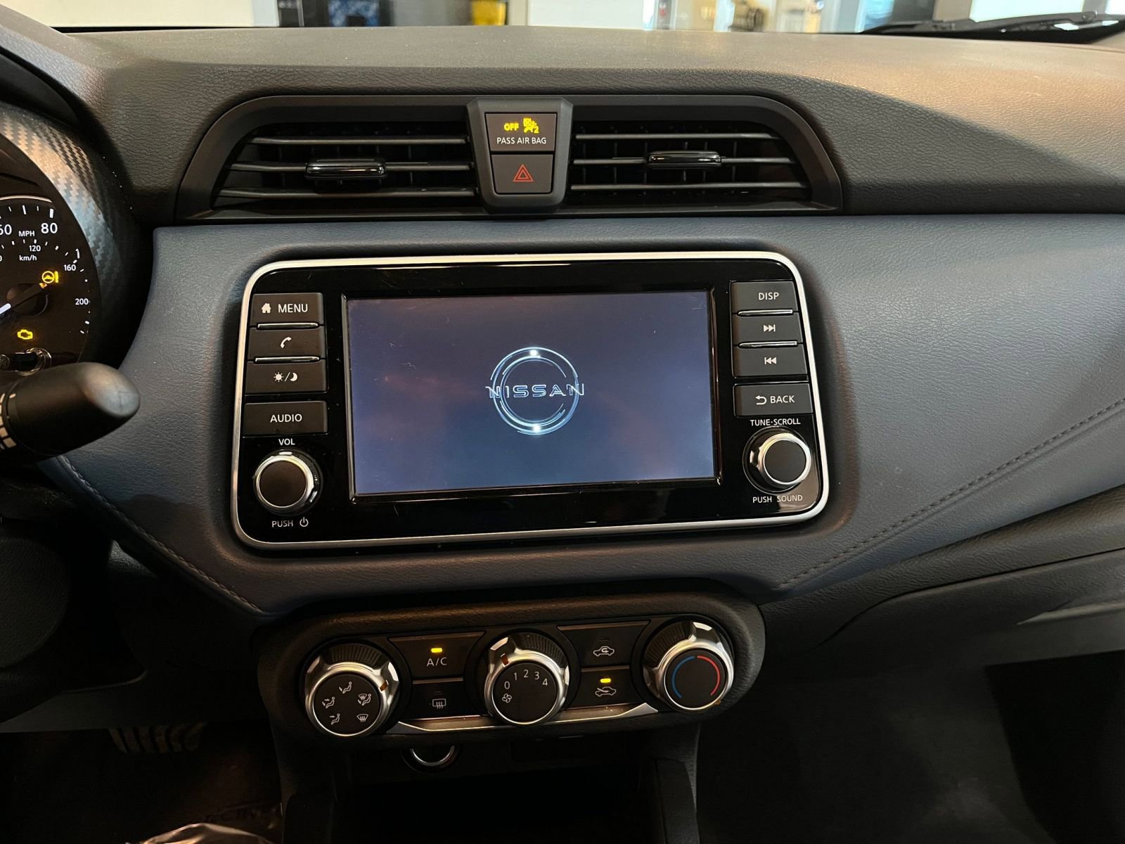 Used 2025 Nissan Versa SV image 17