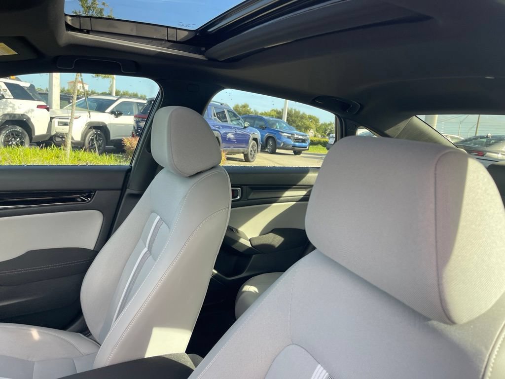 Used 2025 Honda Civic Sport image 19
