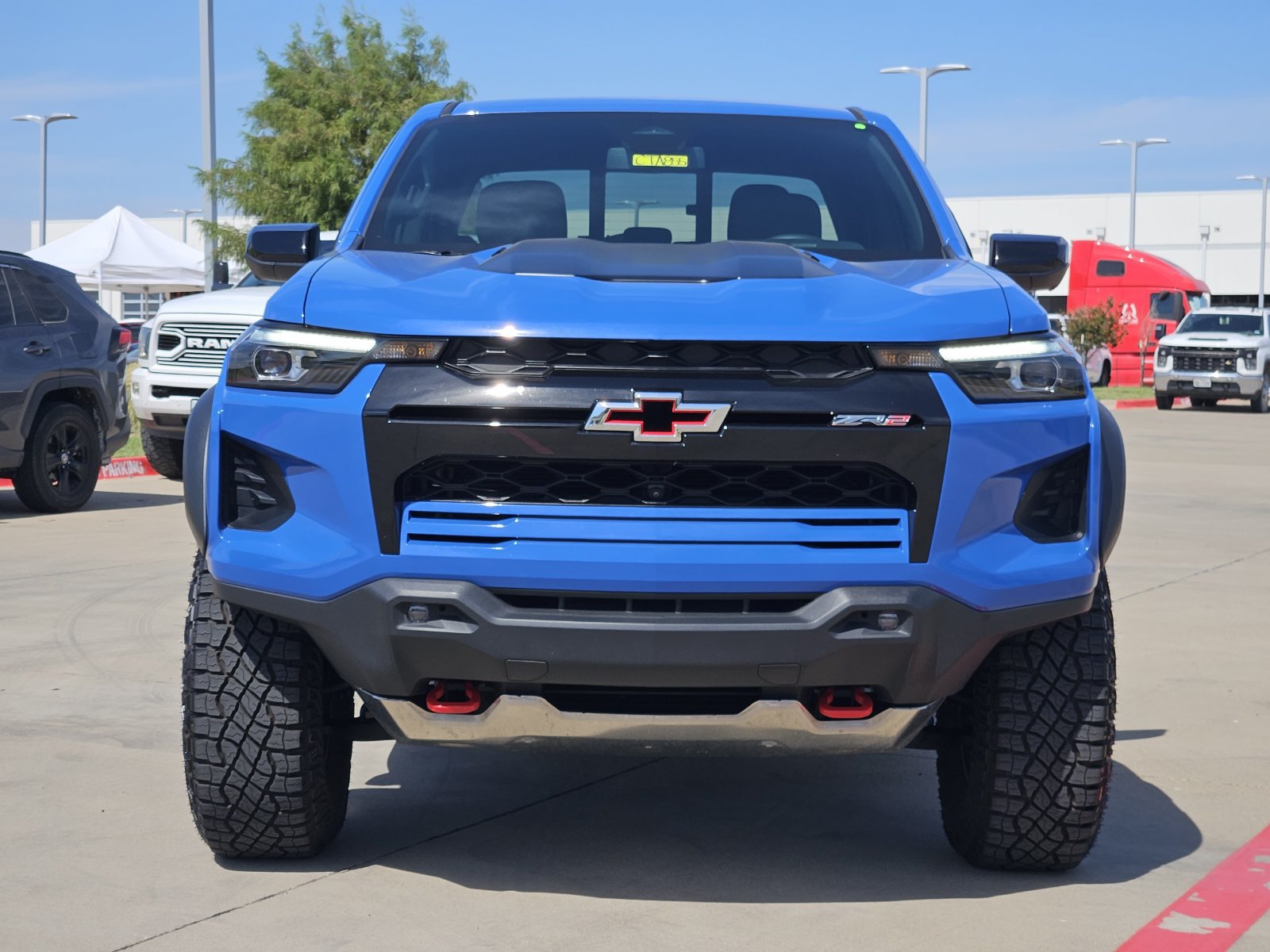 Certified 2026 Chevrolet Colorado ZR2 w/ Technology Package AWD/4WD image 6