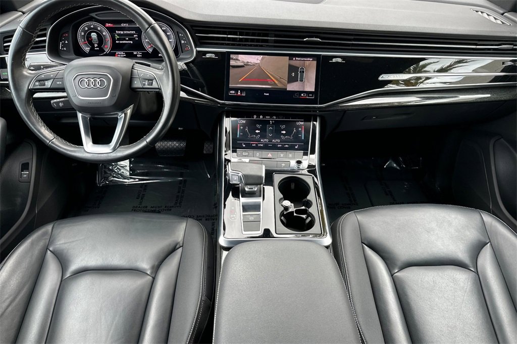 Used 2021 Audi Q8 Premium image 4