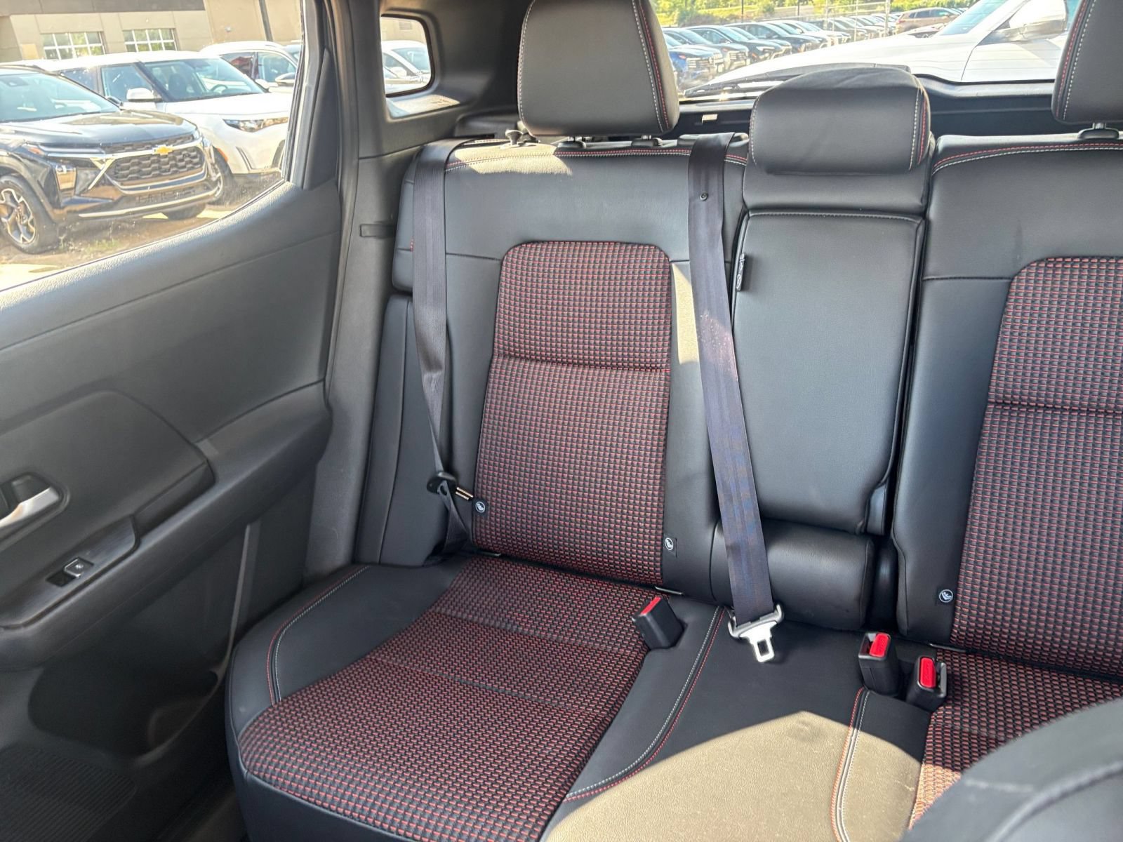 Used 2026 Nissan Kicks SR AWD/4WD image 37