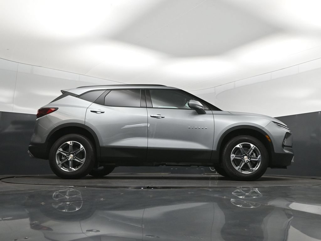 New 2026 Chevrolet Blazer LT w/ Convenience Package AWD/4WD image 43