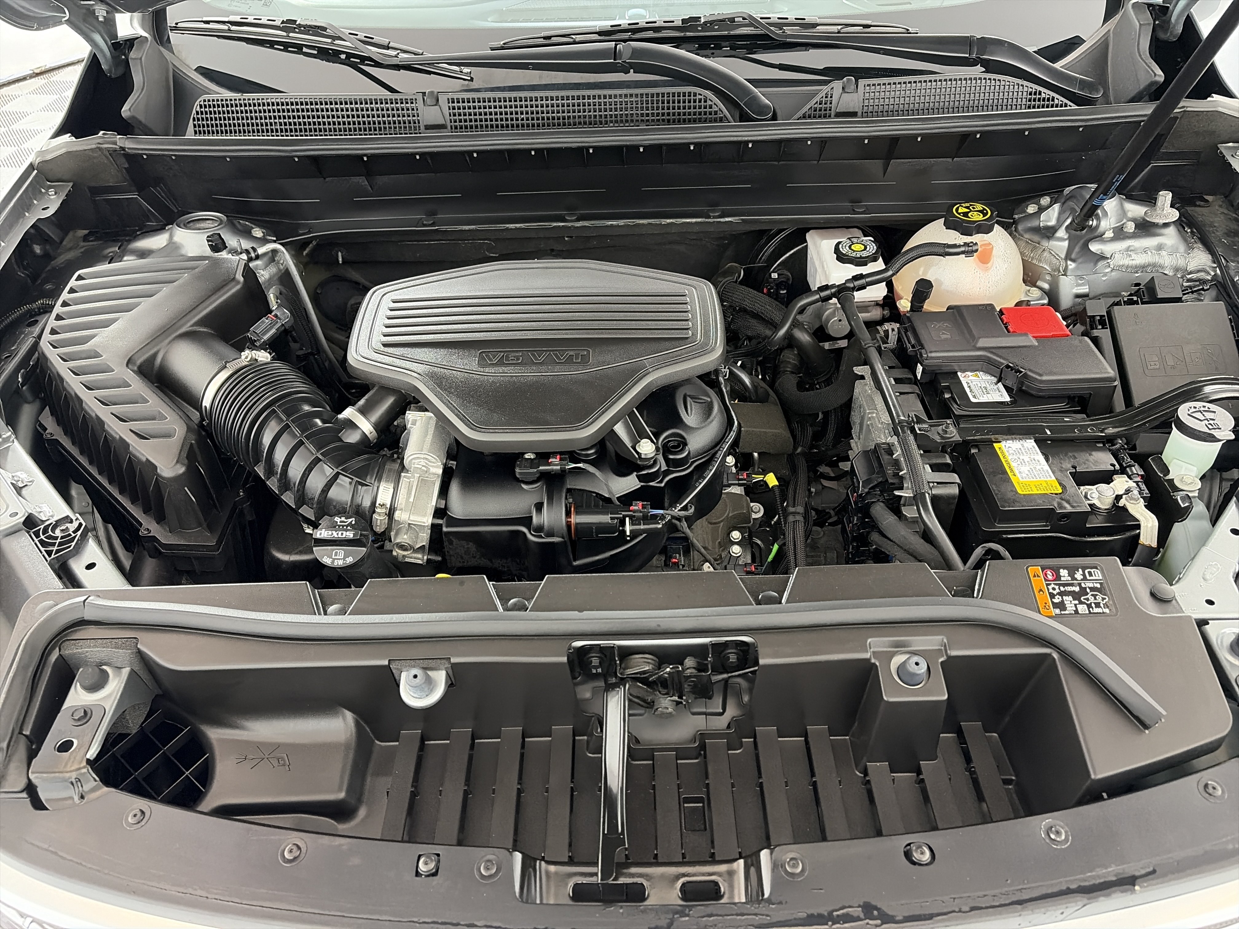 Certified 2023 GMC Acadia SLT AWD/4WD image 12