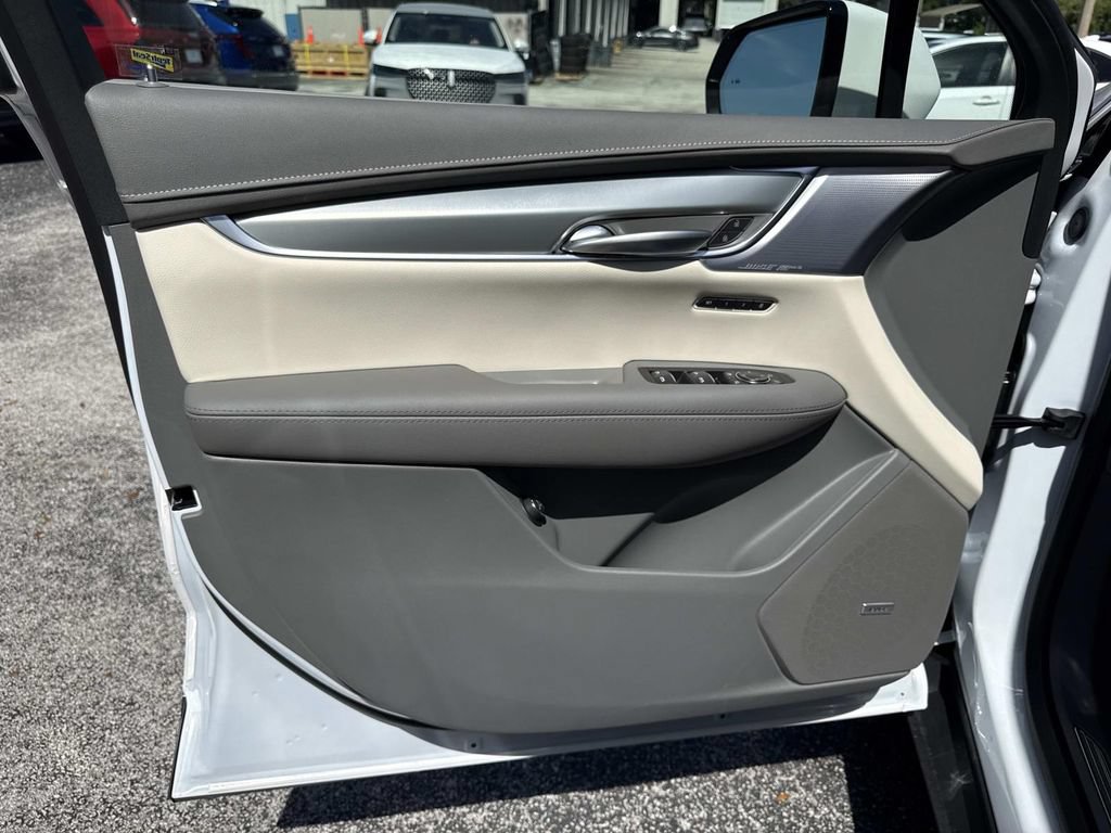 New 2026 Cadillac XT5 Premium Luxury w/ Driver Assist Package FWD image 18