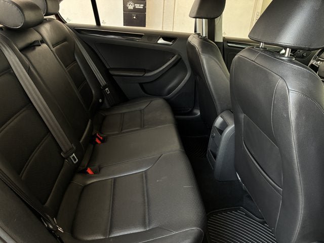 Used 2017 Volkswagen Jetta SEL FWD image 28