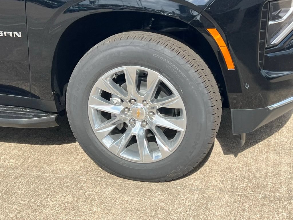 New 2026 Chevrolet Suburban Premier RWD image 8