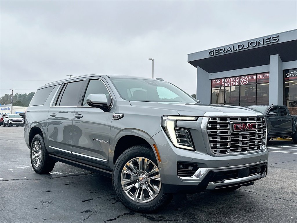 New 2026 GMC Yukon XL Denali w/ Sun & Power Step Package