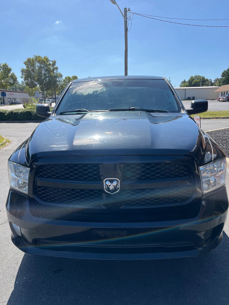 Used 2015 RAM 1500 Express image 2