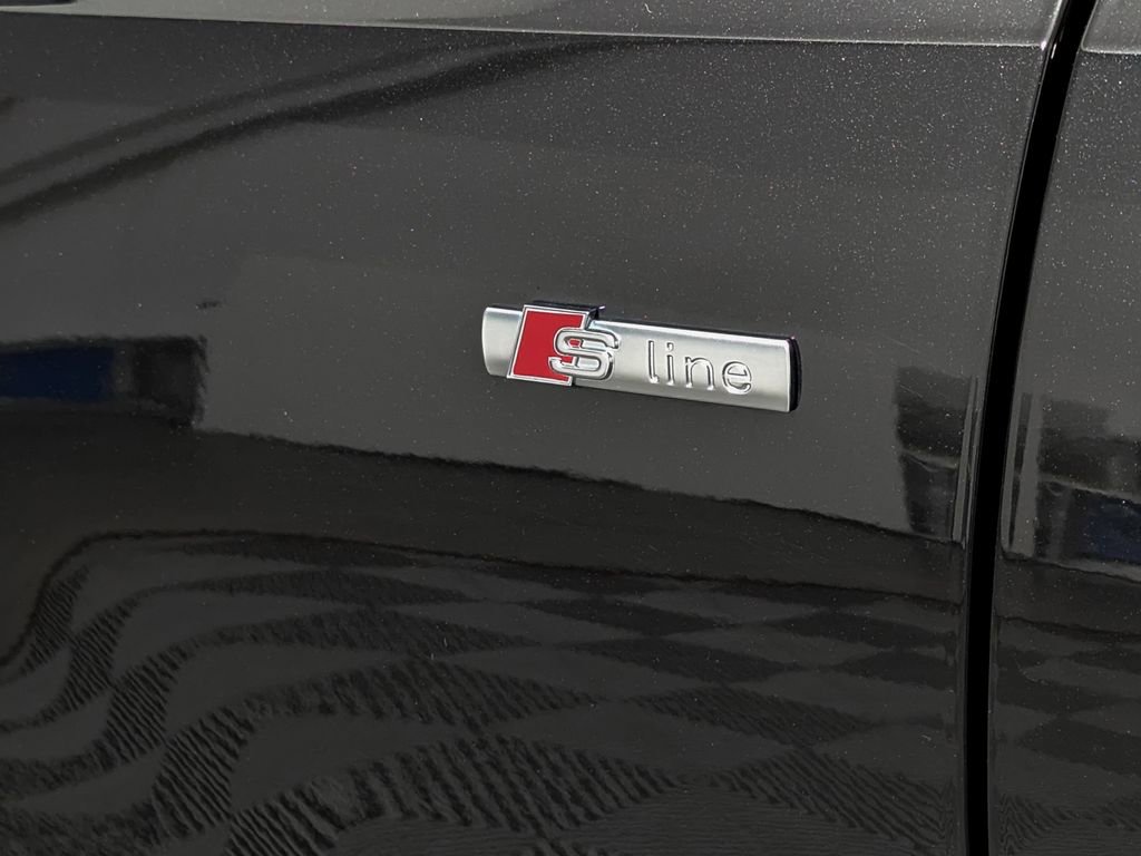 Used 2017 Audi A4 2.0T Premium Plus w/ Premium Plus Package image 13