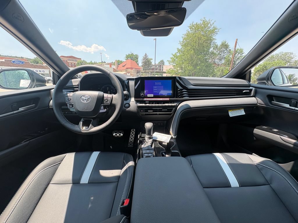 New 2026 Toyota Camry Hybrid FWD image 23